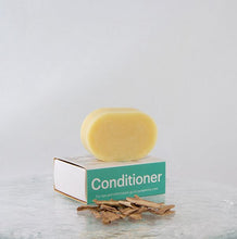 Load image into Gallery viewer, Hair conditioner bar - Pure Peony. Perfect for scalp psoriasis. Organic peony root, all natural, in a ecofriendly box